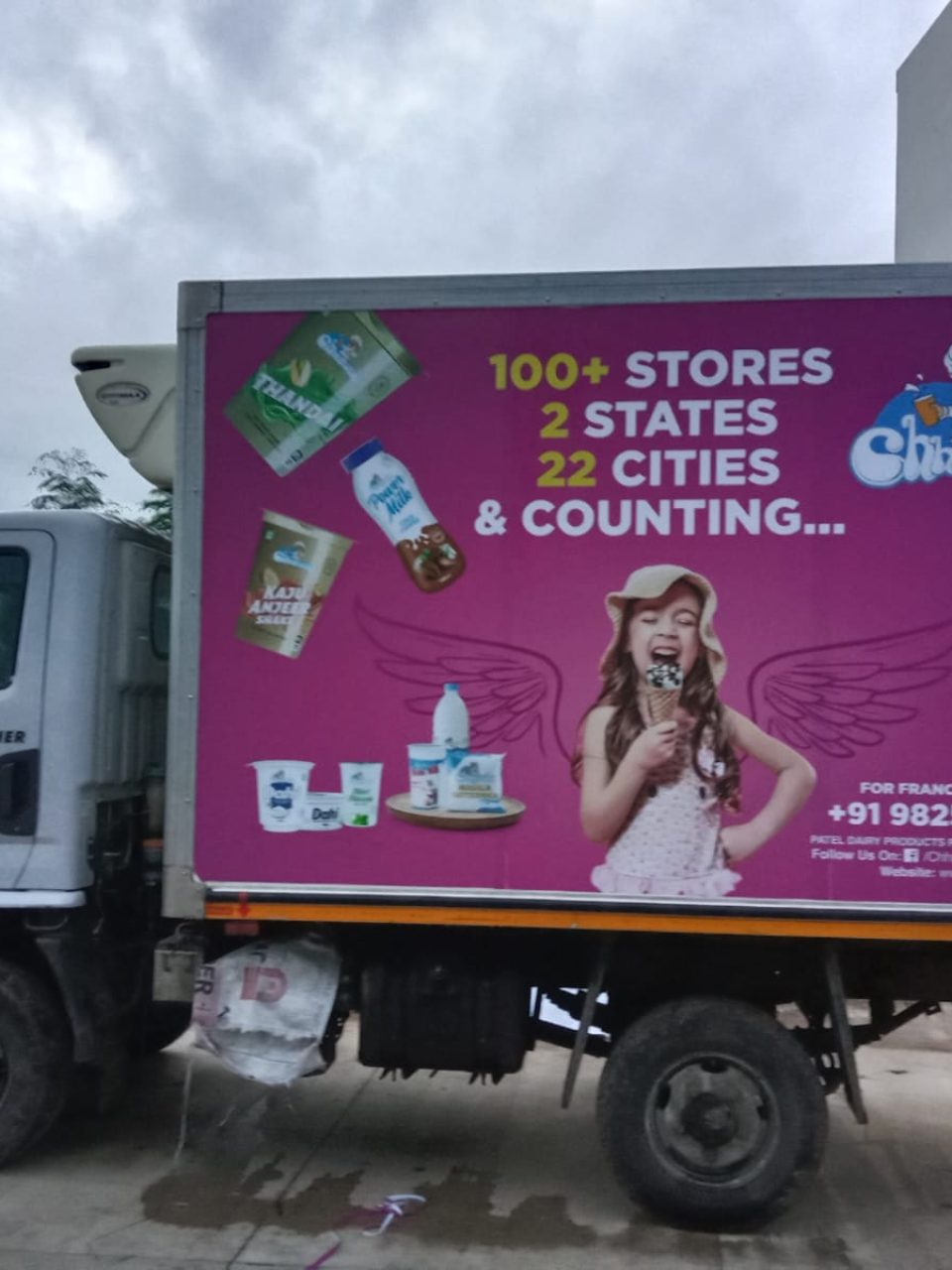 Wehicle branding (2)